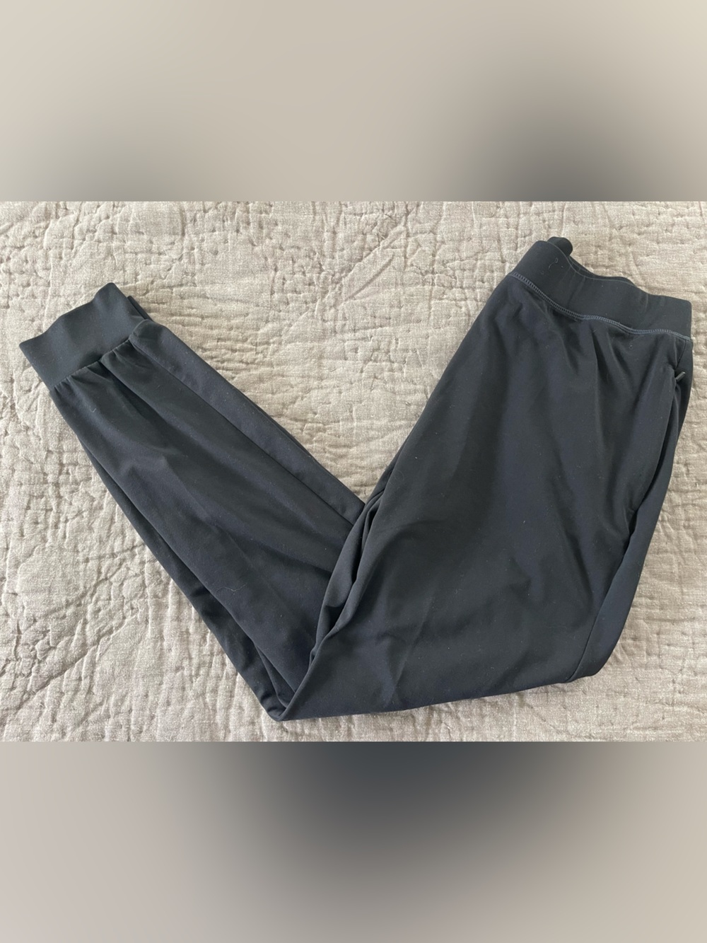 Fabletics Black Jogger Sweatpants Zippered Pockets Medium Running Active Outdoor